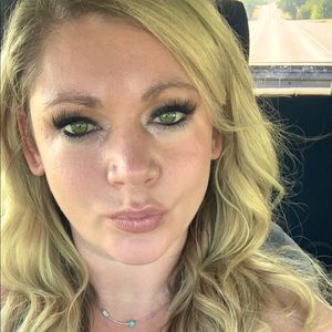 Meet your Posher, Brittni